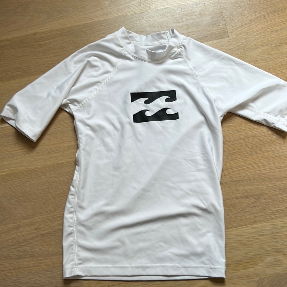 Billabong rash guard performance surf shirt